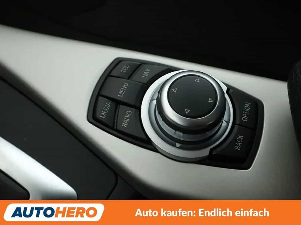 BMW 1 Series 118i Advantage Aut.*NAVI*LED*TEMPO*PDC*SHZ* 01/2018-photo-29