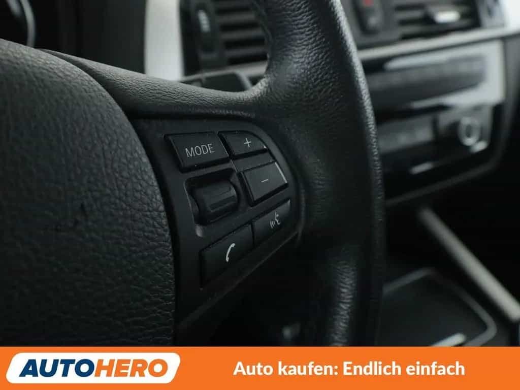 BMW 1 Series 118i Advantage Aut.*NAVI*LED*TEMPO*PDC*SHZ* 01/2018-photo-30