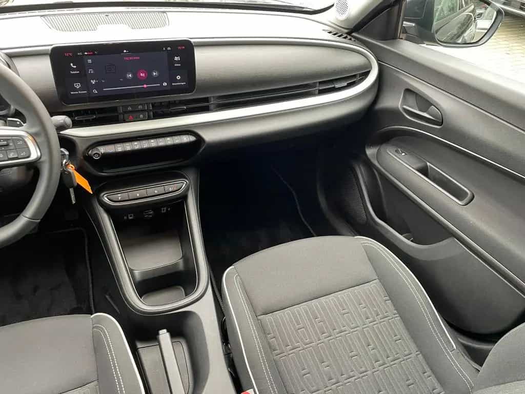 Fiat 600 1.2 Hybrid Automatik /PDC+Allwetter+Klimaaut 08/2024-photo-13