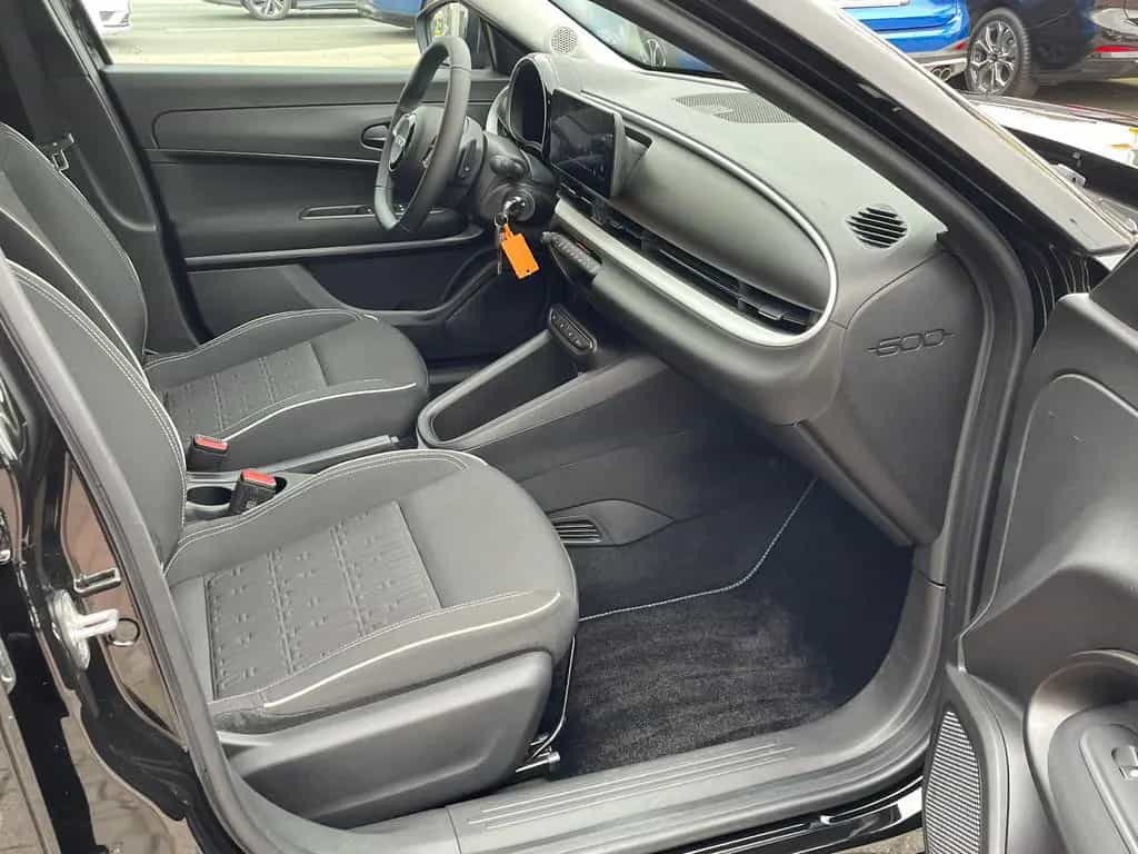 Fiat 600 1.2 Hybrid Automatik /PDC+Allwetter+Klimaaut 08/2024-photo-9