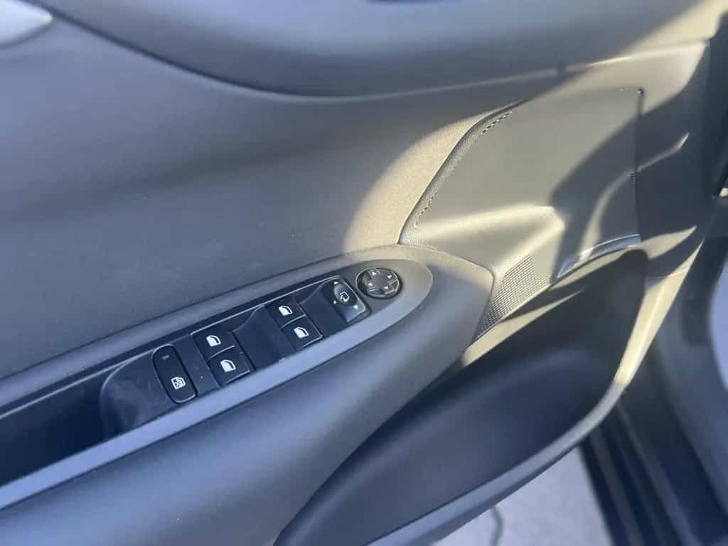 Citroën C4 Lim. Tendance 04/2012-photo-10