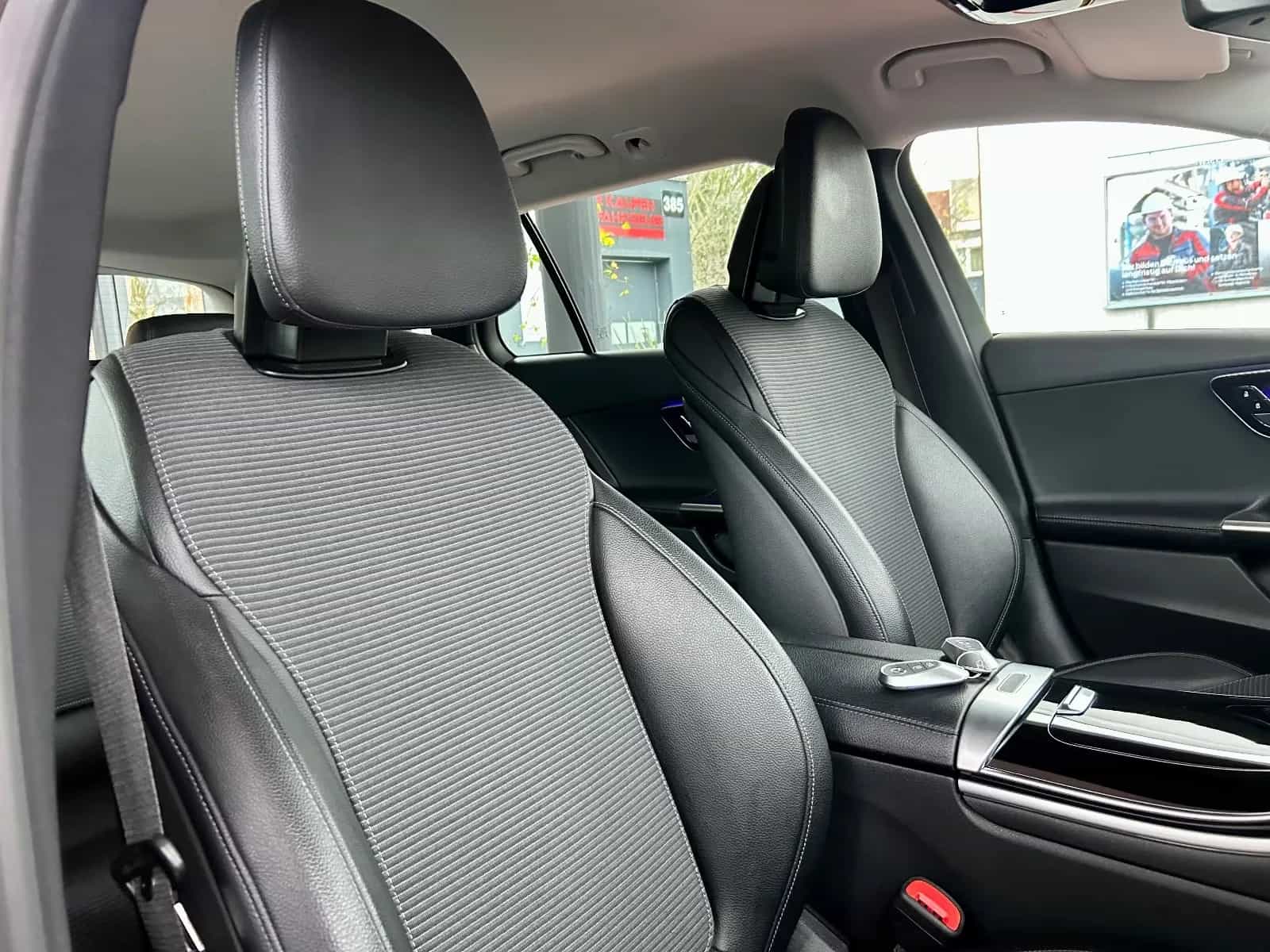 Mercedes-Benz C-Class 200 06/2022-photo-31