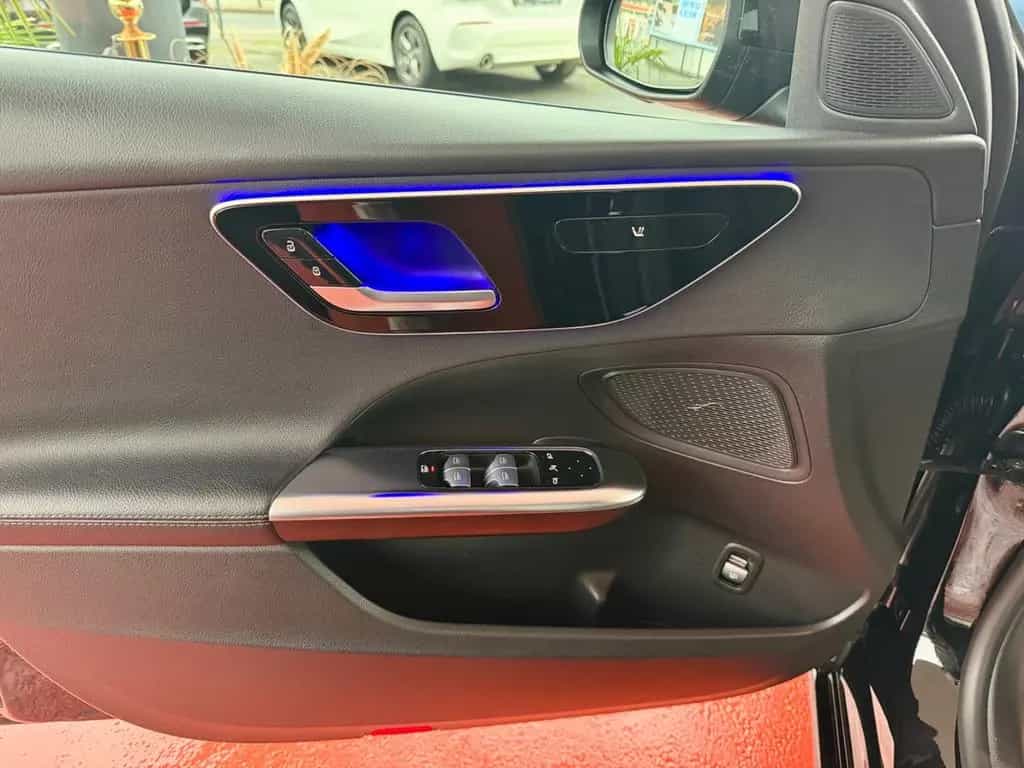 Mercedes-Benz C-Class 220 Avantgarde 4Matic Business Paket 1. Hand 12/2021-photo-11