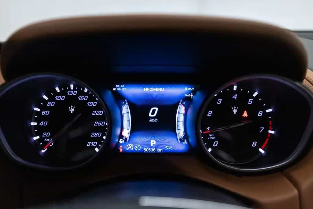 Maserati Levante 3.0 V6 AWD GranLusso Dealer auto 06/2017-photo-43