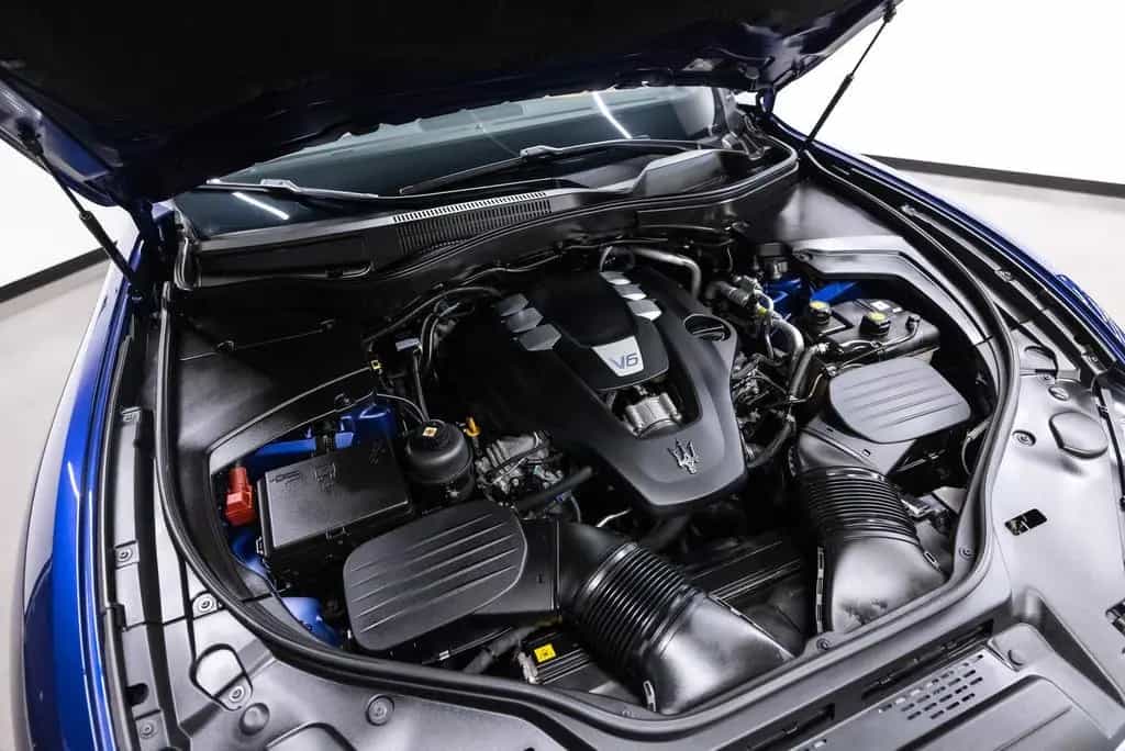 Maserati Levante 3.0 V6 AWD GranLusso Dealer auto 06/2017-photo-7