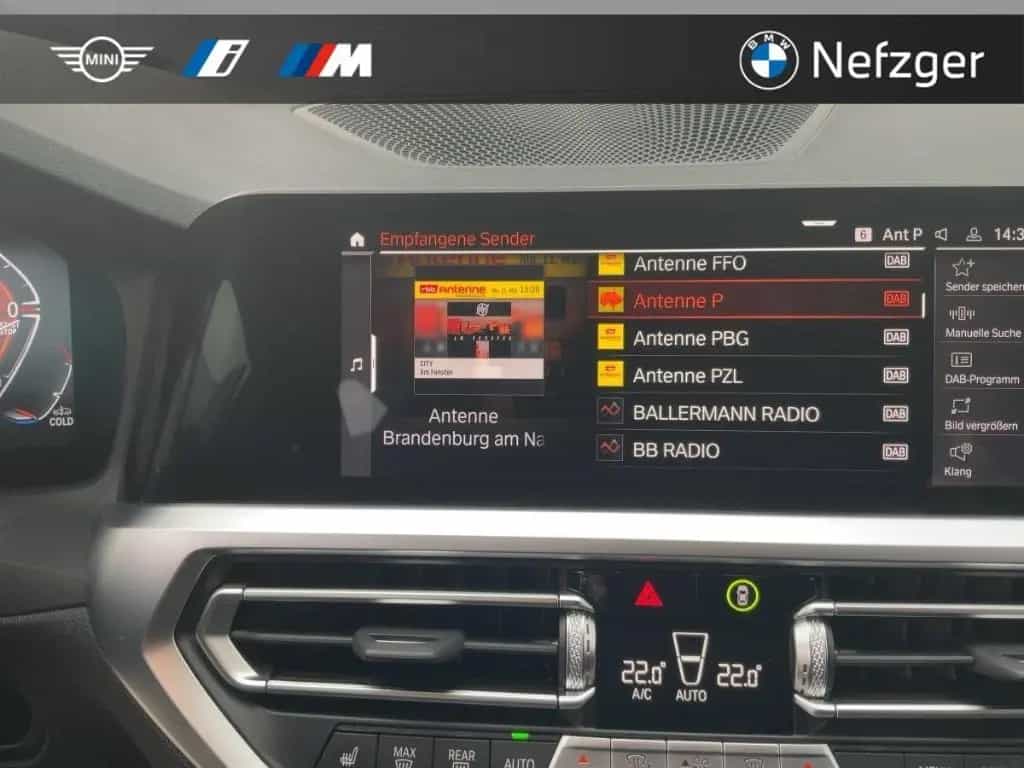 BMW 320 d xDrive Touring Sport Line  Park-Assistent 08/2022-photo-10