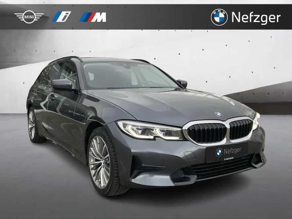 BMW 320 d xDrive Touring Sport Line  Park-Assistent 08/2022-photo-4