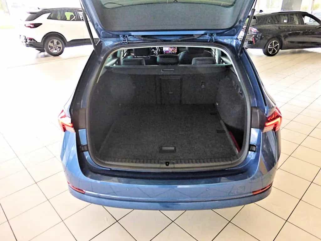 Skoda Octavia 1.5 TSI 150PS Ambition Matrixlicht,Navi. 07/2020-photo-13
