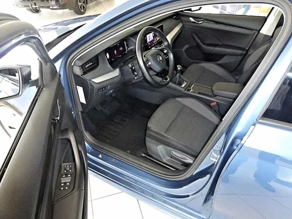Skoda Octavia 1.5 TSI 150PS Ambition Matrixlicht,Navi. 07/2020-photo-5