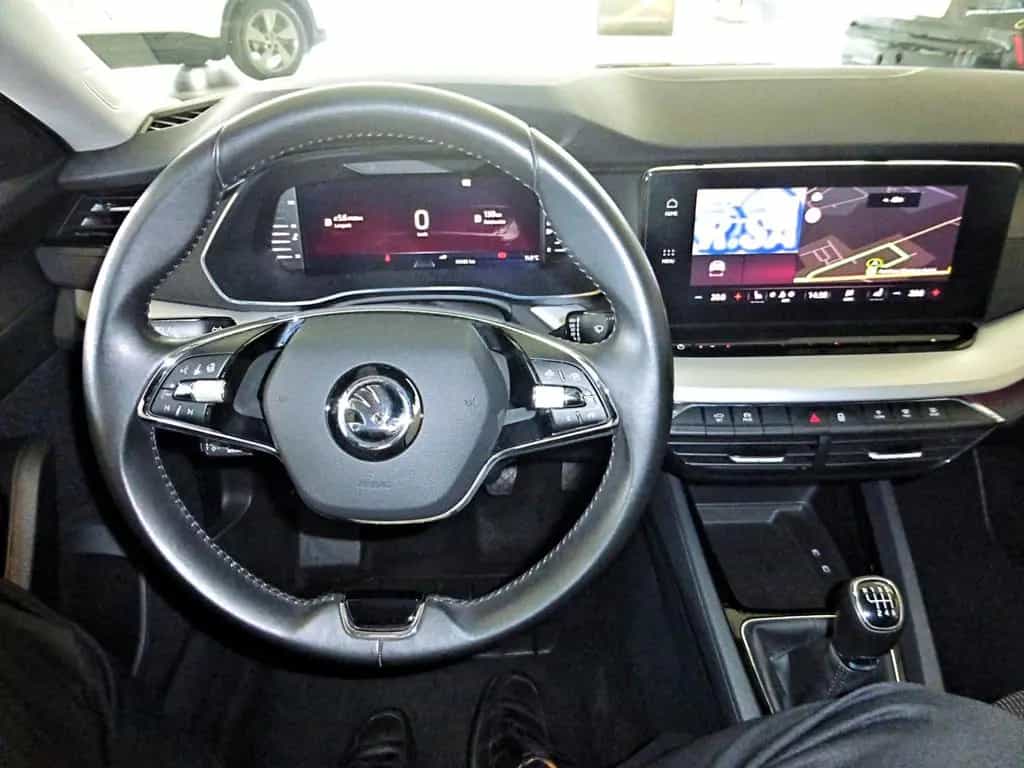 Skoda Octavia 1.5 TSI 150PS Ambition Matrixlicht,Navi. 07/2020-photo-6