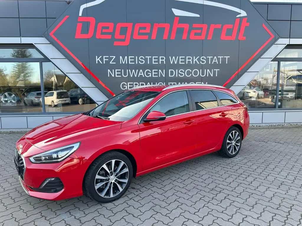 Hyundai i30 cw Premium LED ACC KAMERA LANE BLIND 12/2019-photo-0