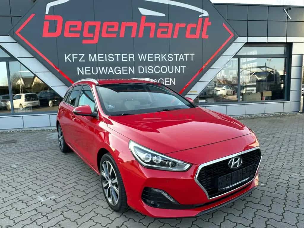 Hyundai i30 cw Premium LED ACC KAMERA LANE BLIND 12/2019-photo-14