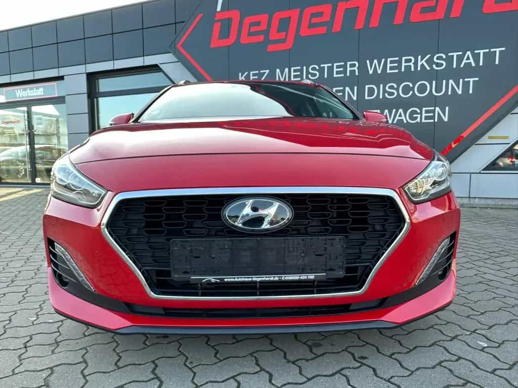 Hyundai i30 cw Premium LED ACC KAMERA LANE BLIND 12/2019-photo-15