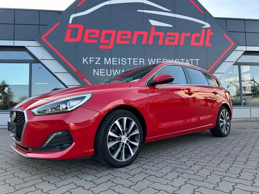 Hyundai i30 cw Premium LED ACC KAMERA LANE BLIND 12/2019-photo-16