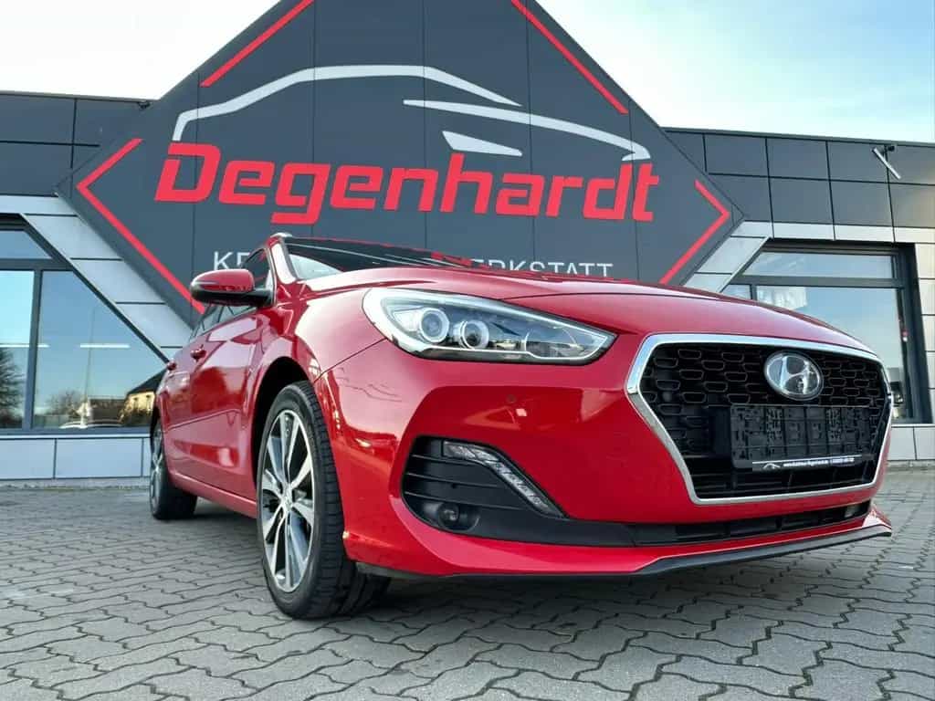 Hyundai i30 cw Premium LED ACC KAMERA LANE BLIND 12/2019-photo-20