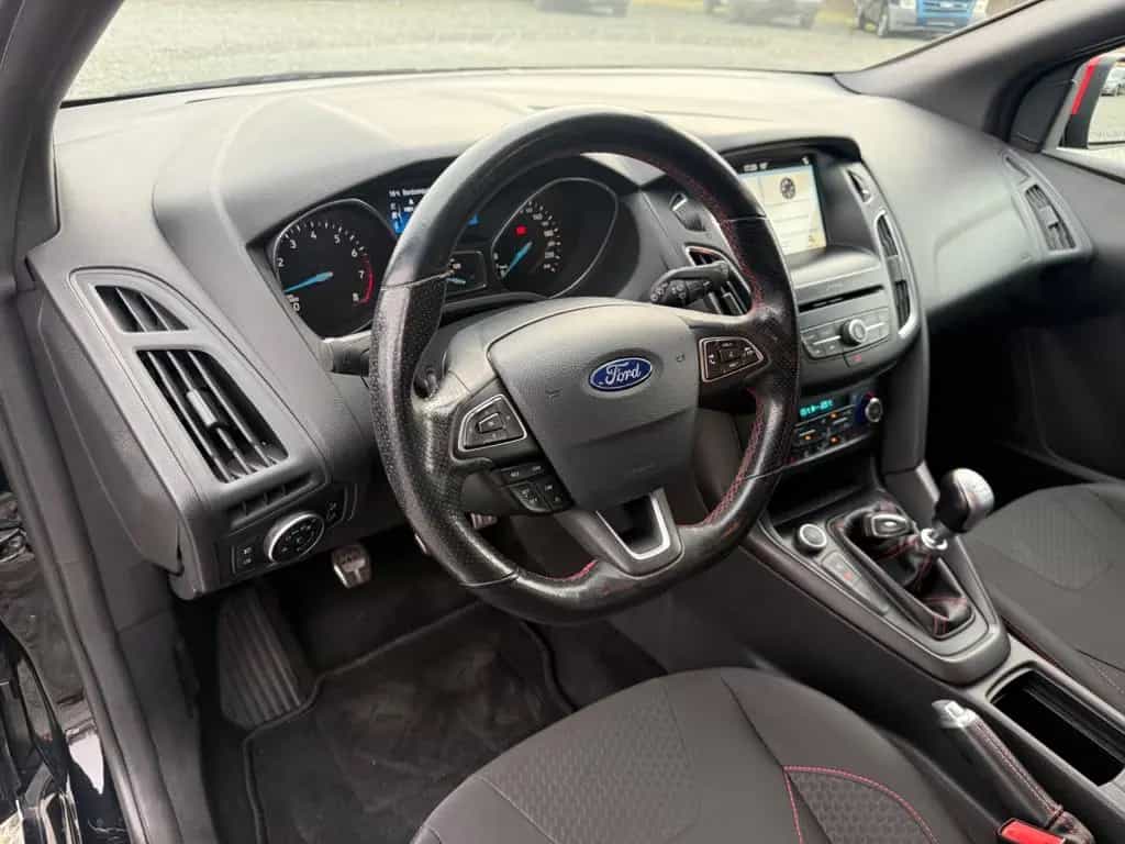 Ford Focus 1,5 EcoBoost ST-Line Turnier*NeuerMotor! 05/2018-photo-10