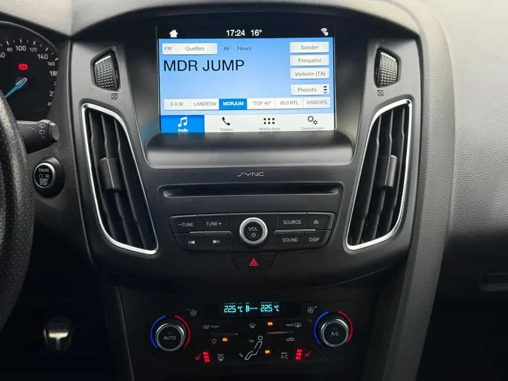 Ford Focus 1,5 EcoBoost ST-Line Turnier*NeuerMotor! 05/2018-photo-13