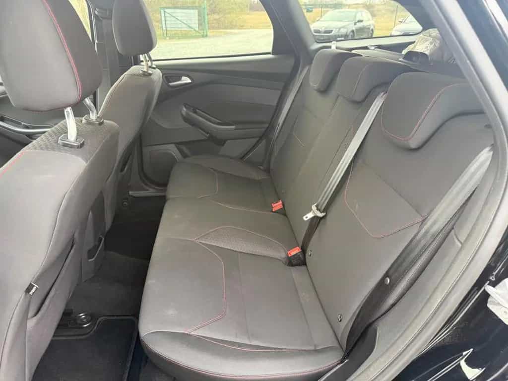 Ford Focus 1,5 EcoBoost ST-Line Turnier*NeuerMotor! 05/2018-photo-17