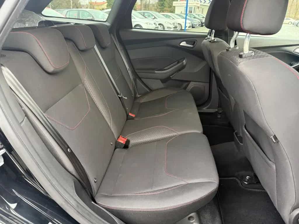 Ford Focus 1,5 EcoBoost ST-Line Turnier*NeuerMotor! 05/2018-photo-18