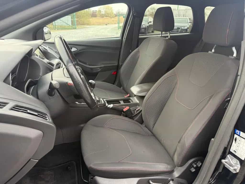Ford Focus 1,5 EcoBoost ST-Line Turnier*NeuerMotor! 05/2018-photo-9