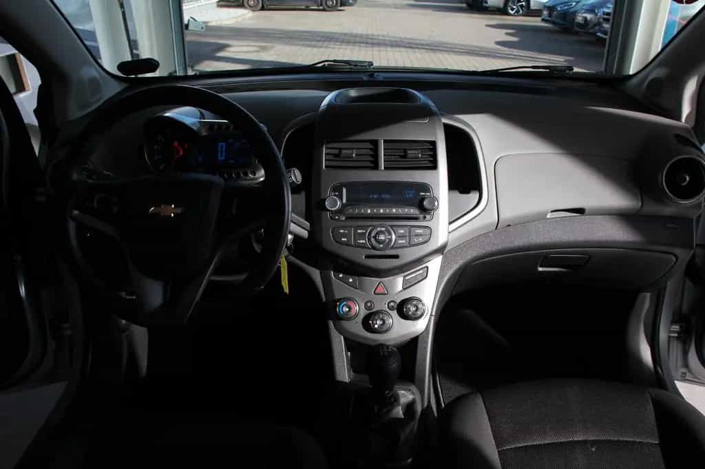 Chevrolet Aveo LTZ 07/2012-photo-12