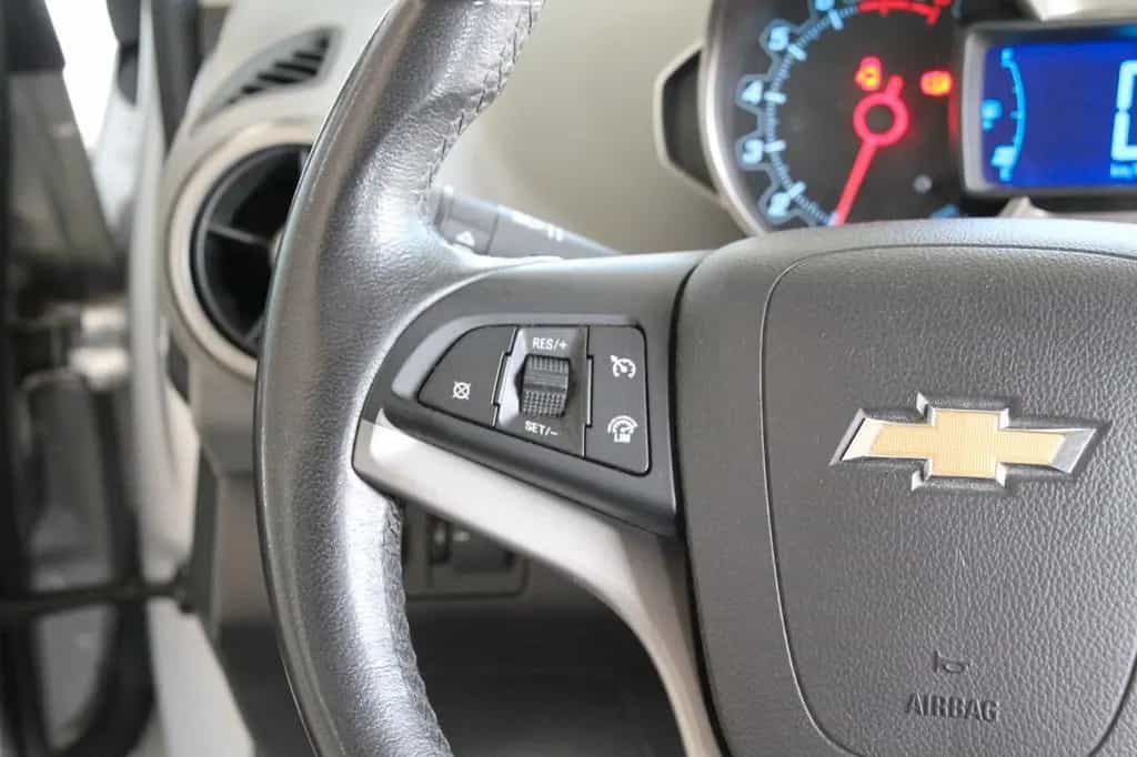 Chevrolet Aveo LTZ 07/2012-photo-14