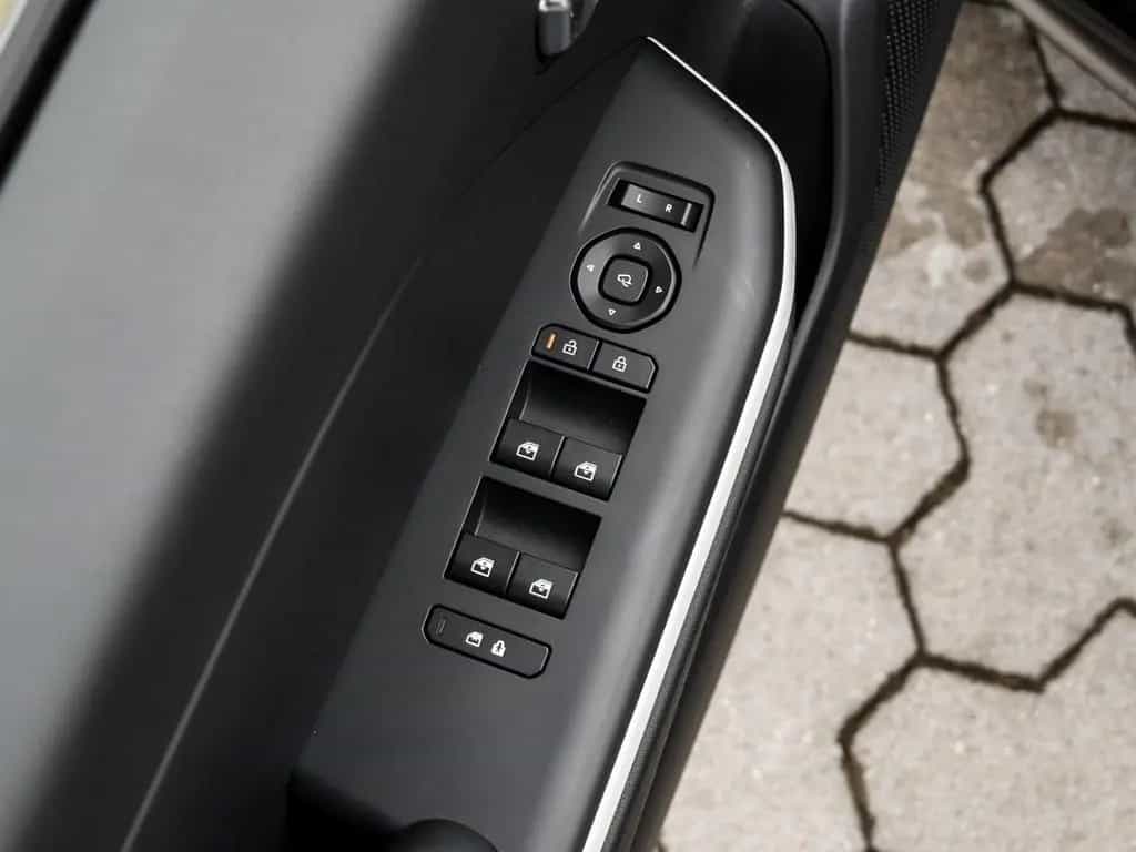 Kia K4 1.6 T-GDI 180 DCT7 GT-line 1.6 T-GDI 132 kW G 04/2026-photo-12