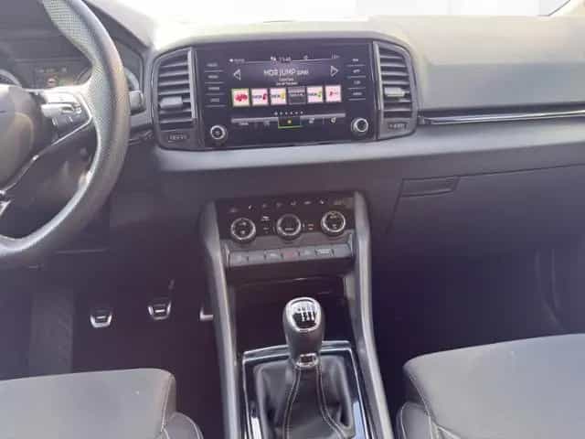 Skoda Karoq 1.5l TSI SPORTLINE MATRIX+REAR+NAV+AHK 02/2022-photo-12