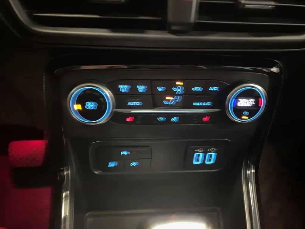 Ford EcoSport 1.0 Titanium Automatik+AHK++NAVIGATION+ 04/2018-photo-19