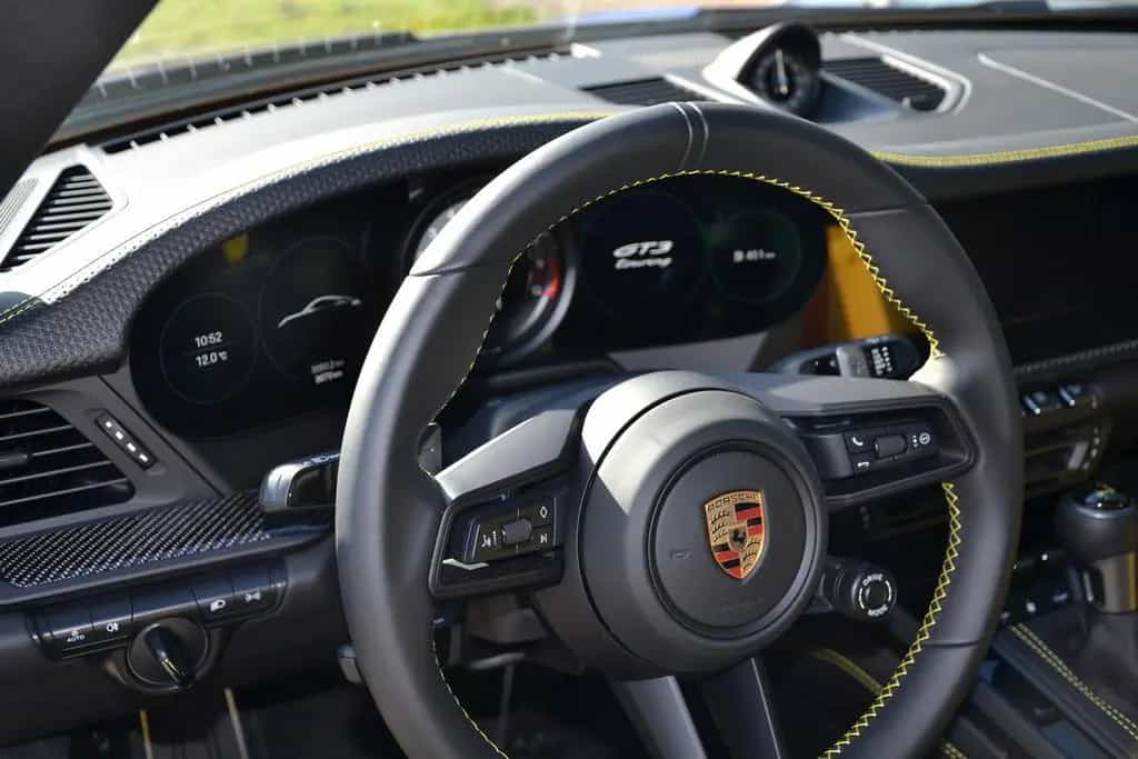 Porsche 992 GT3 Touring-Paket*Ceramic*Vollschale*Lift 05/2023-photo-12