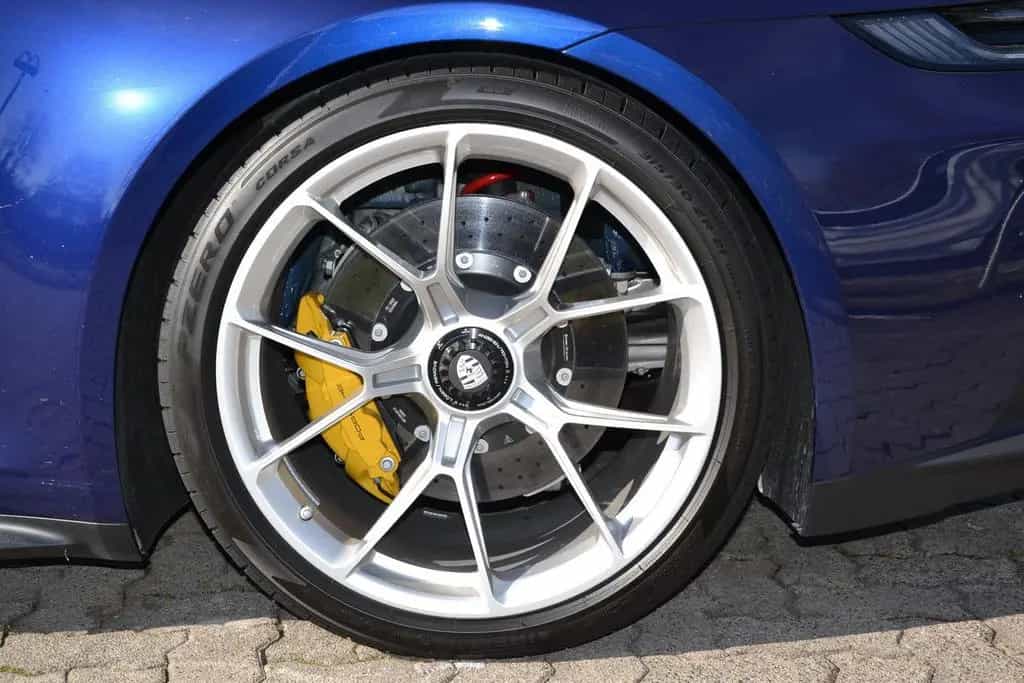 Porsche 992 GT3 Touring-Paket*Ceramic*Vollschale*Lift 05/2023-photo-18