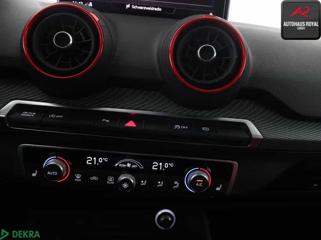 Audi SQ2 2.0 TFSI qu HEADUP,BANG+O,KEYLESS,PANORAMA 01/2020-photo-18