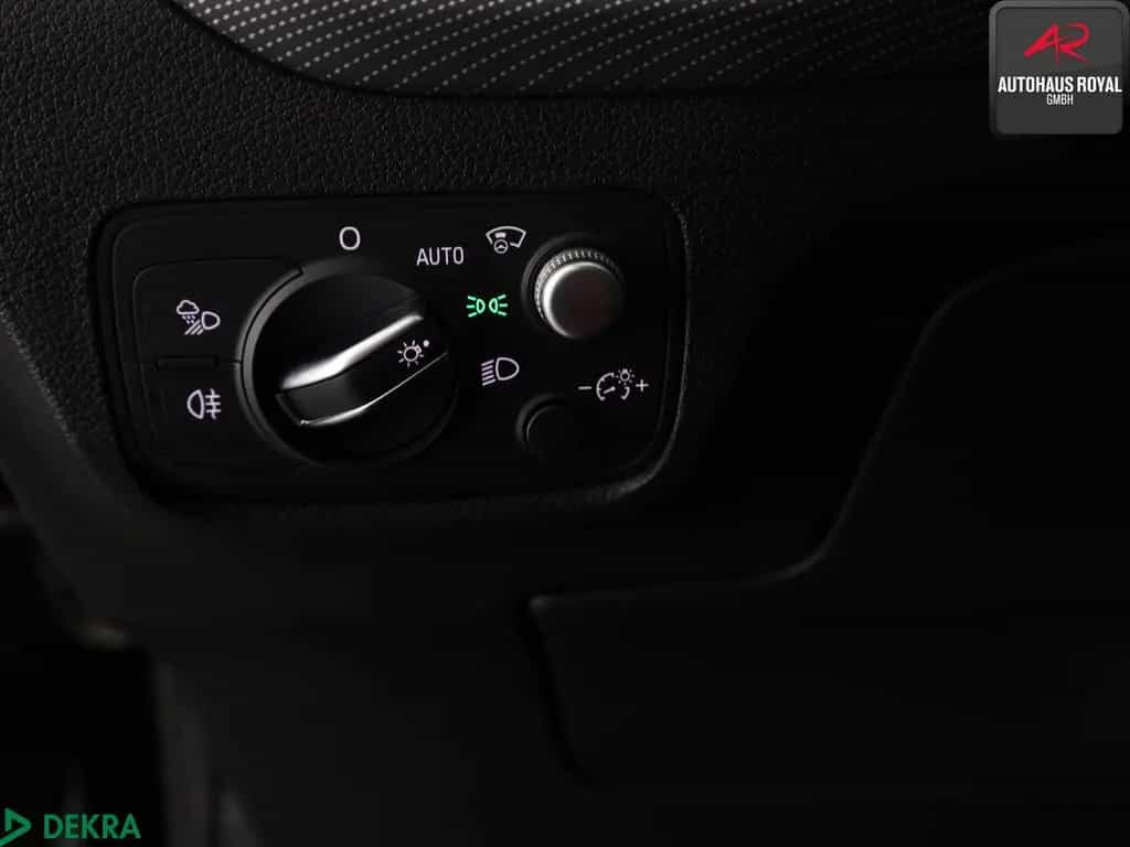 Audi SQ2 2.0 TFSI qu HEADUP,BANG+O,KEYLESS,PANORAMA 01/2020-photo-22