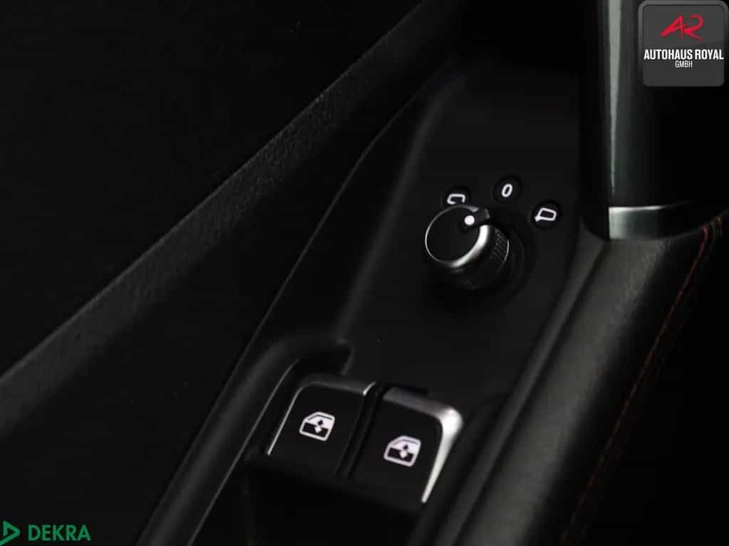 Audi SQ2 2.0 TFSI qu HEADUP,BANG+O,KEYLESS,PANORAMA 01/2020-photo-23