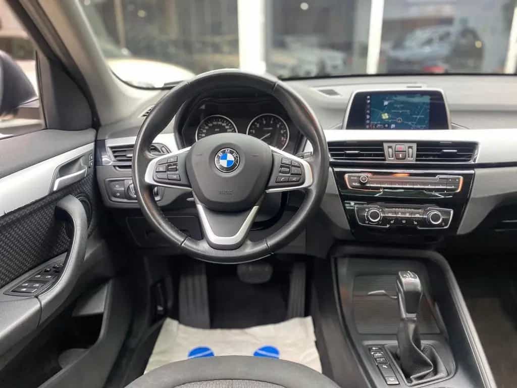 BMW X1 xDrive 20i Automatik Navi Pano LedLenkr. Allr 10/2017-photo-10
