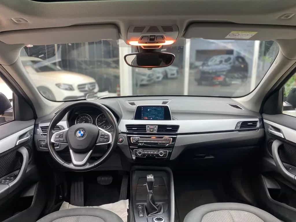 BMW X1 xDrive 20i Automatik Navi Pano LedLenkr. Allr 10/2017-photo-11