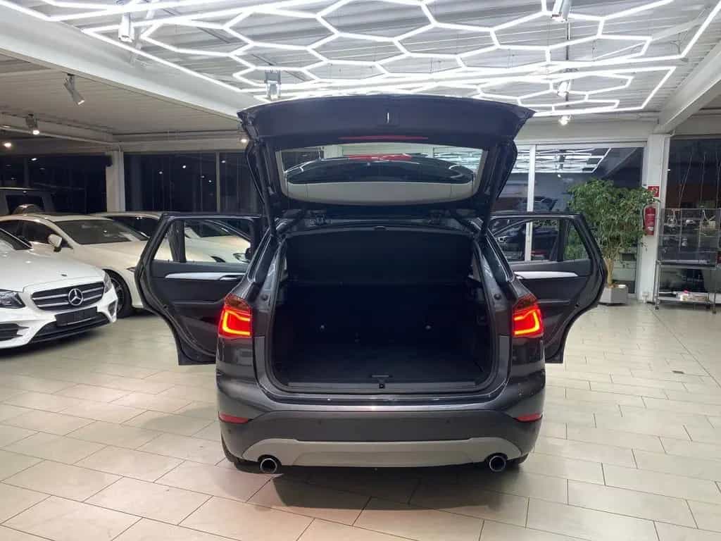 BMW X1 xDrive 20i Automatik Navi Pano LedLenkr. Allr 10/2017-photo-19