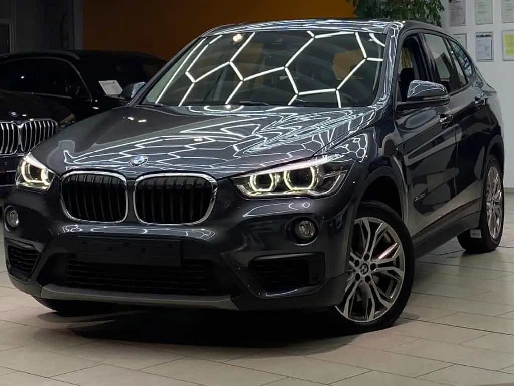 BMW X1 xDrive 20i Automatik Navi Pano LedLenkr. Allr 10/2017-photo-2