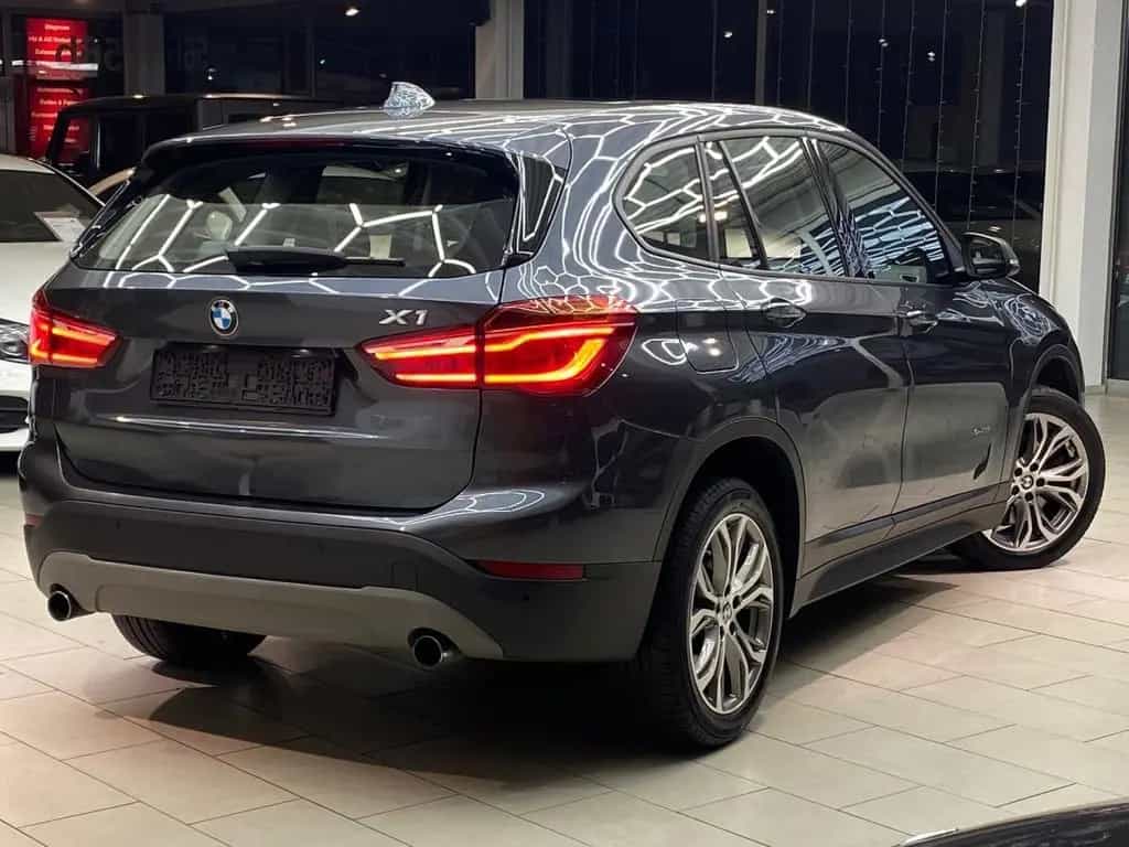 BMW X1 xDrive 20i Automatik Navi Pano LedLenkr. Allr 10/2017-photo-6