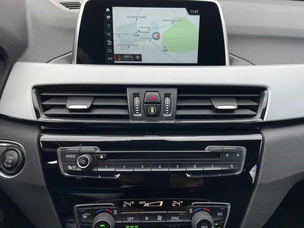 BMW X1 sDrive 18i Advantage SHZ PDC NAV TEMPO 09/2018-photo-16