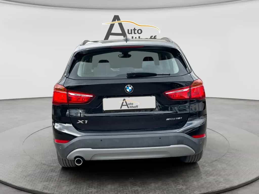 BMW X1 sDrive 18i Advantage SHZ PDC NAV TEMPO 09/2018-photo-4