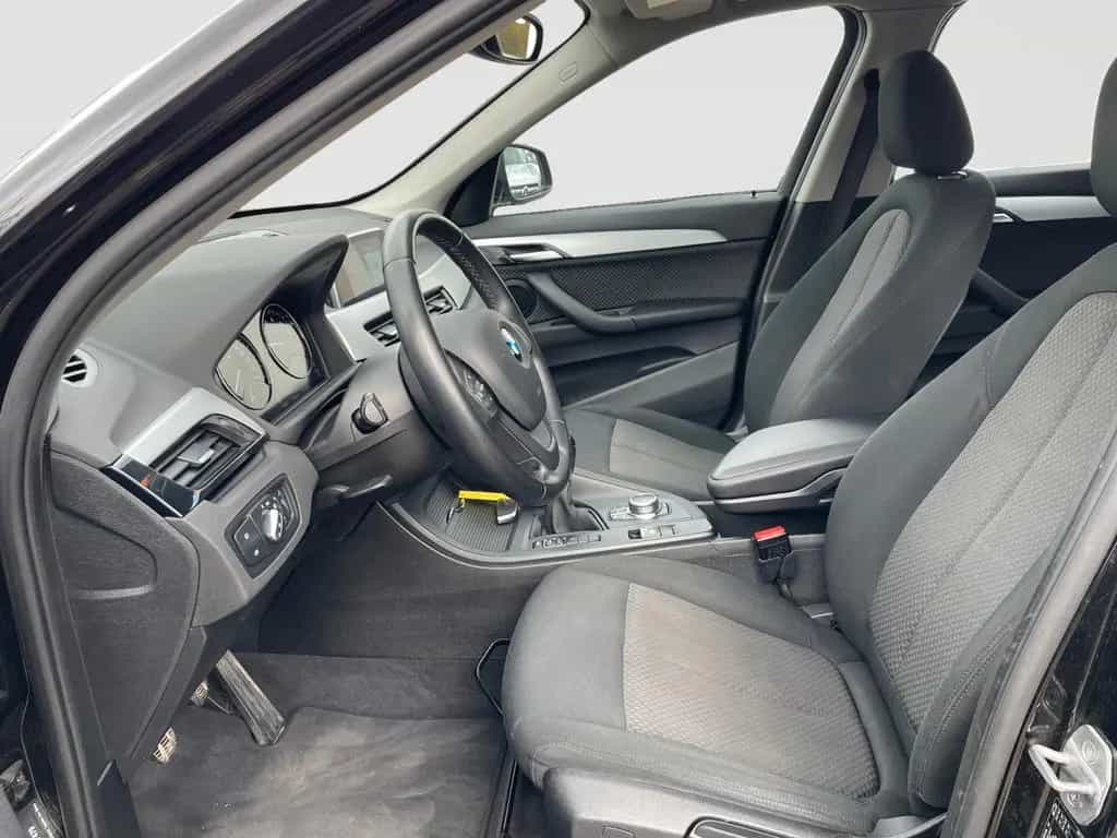 BMW X1 sDrive 18i Advantage SHZ PDC NAV TEMPO 09/2018-photo-8