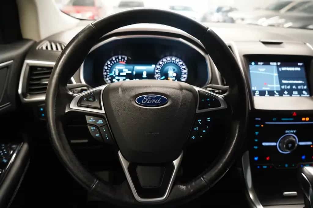 Ford Edge Sport 4x4*Unfallfrei*Navi*Pano* 06/2017-photo-17