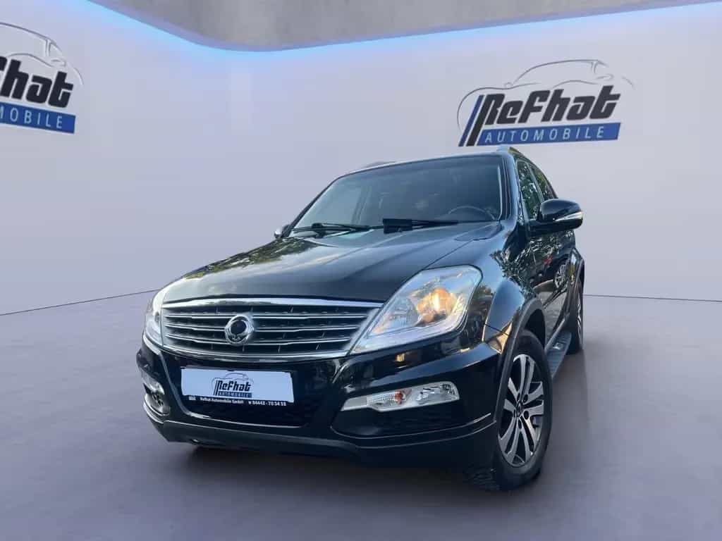 Ssangyong Rexton Rexton W Sapphire 4WD*7-Sitzer*SHZ*PDC* 03/2015-photo-0