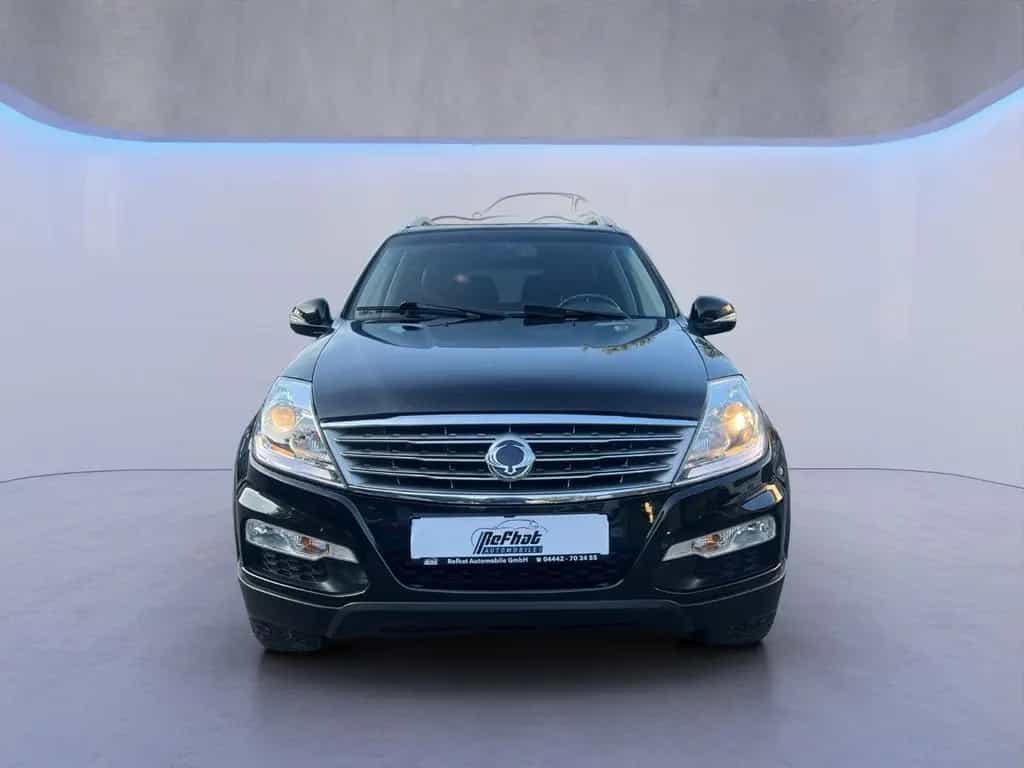 Ssangyong Rexton Rexton W Sapphire 4WD*7-Sitzer*SHZ*PDC* 03/2015-photo-2