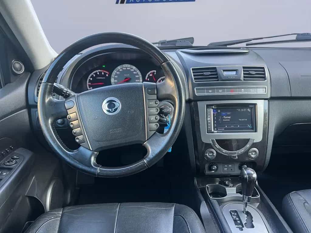 Ssangyong Rexton Rexton W Sapphire 4WD*7-Sitzer*SHZ*PDC* 03/2015-photo-22