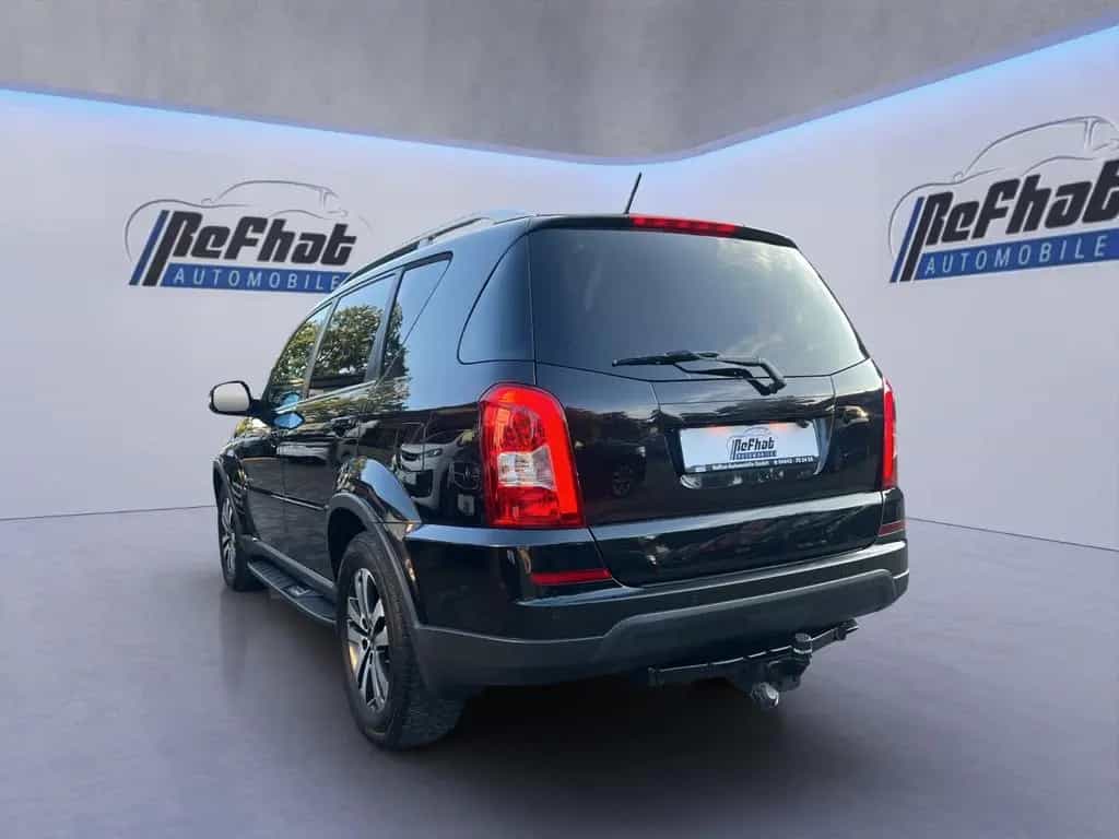 Ssangyong Rexton Rexton W Sapphire 4WD*7-Sitzer*SHZ*PDC* 03/2015-photo-8