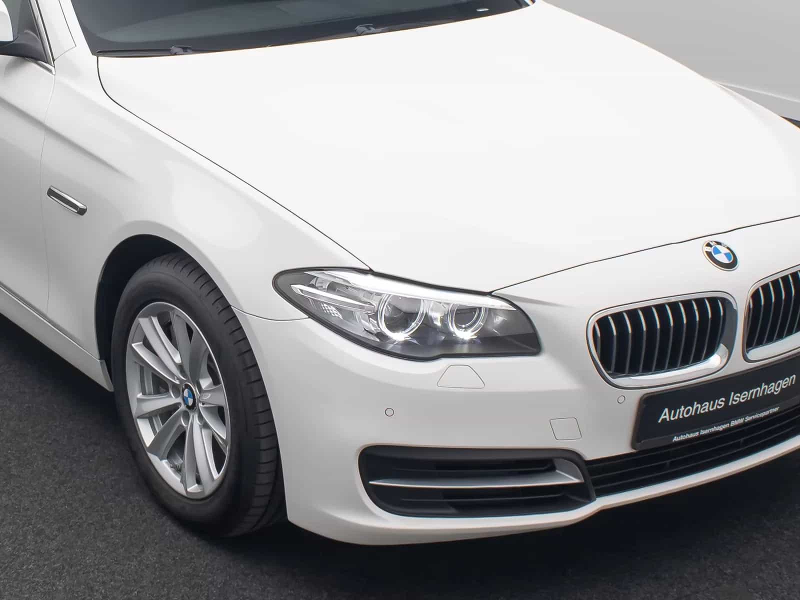 BMW 5 Series 06/2016-photo-17