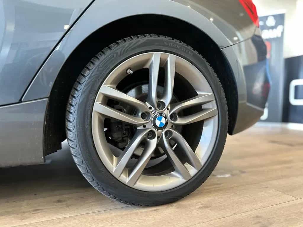 BMW 1 Series 120d Limousine  Edition M Sport 04/2019-photo-10