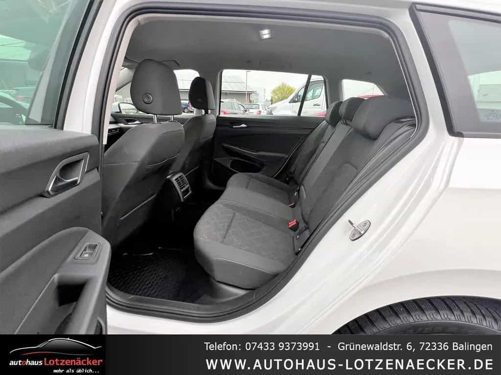 Volkswagen Golf VIII Variant Life eTSI ACC|LED|CARPLAY|NAV 08/2022-photo-13
